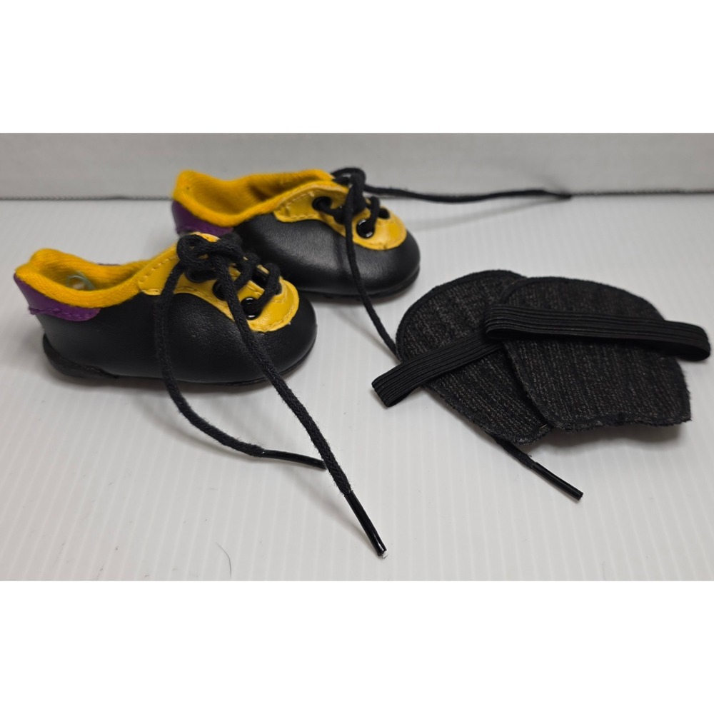 American Girl 1996 Shooting Star Soccer Cleats Shin Guards Doll Shoes